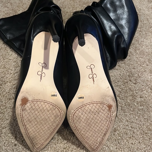 Black boots - Picture 4 of 4